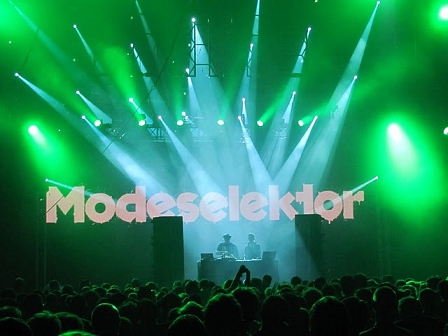 © Johnny Bliss, 2011 UAF Modeselektor